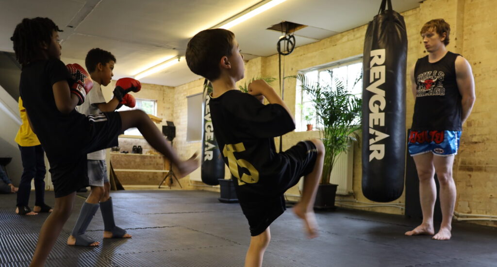 kids martial art class, kids muaythai , kickboxing class, muaythai class ,